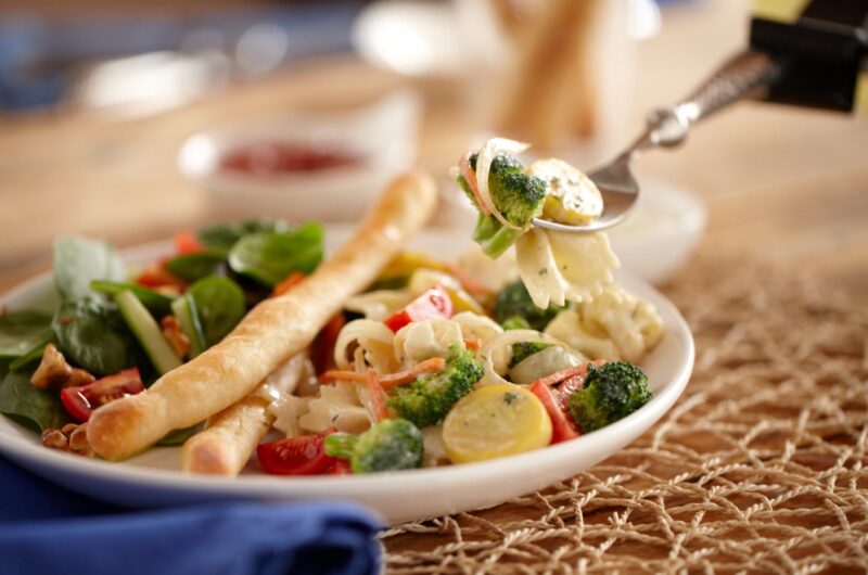 Vegan Alfredo Sauce Pasta Primavera